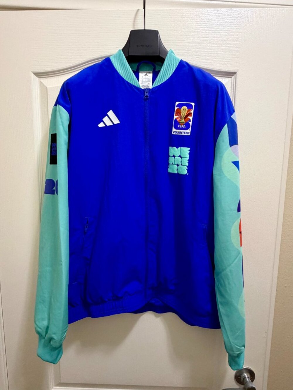 Adidas FIFA World Cup 2026 Volunteer Jacket LA26 Soccer Official - Picture 2 of 4